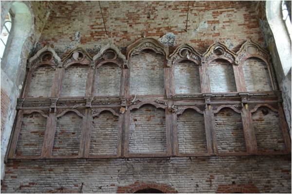 Файл:Деревянный иконостас.jpg