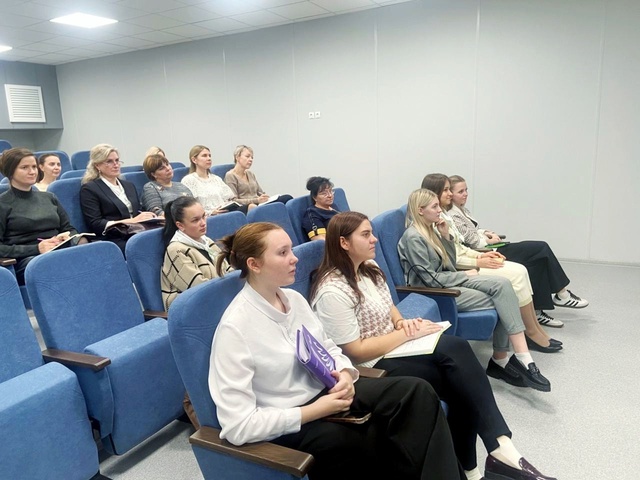 Файл:Фото семина-2.jpg